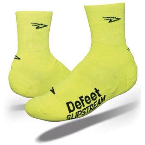 CompleteHoutbay's tweet photo. Keep your feet warm this winter. Buy any cycling shoe and get a free pair of DeFeet slipstream booties worth R300. http://t.co/q6Ez4aggZI