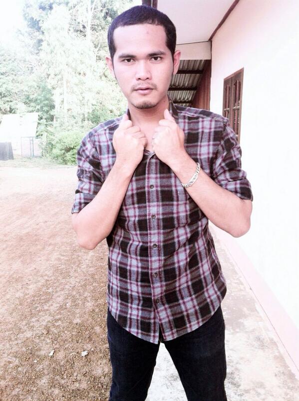 banthep's tweet photo. หนุ่มบ้าน สนใจทักได้ http://t.co/53hOnfA8AY