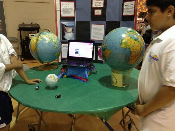 ApsTitle's tweet photo. IB showcase at Randolph! http://t.co/MYrXKgbpQA