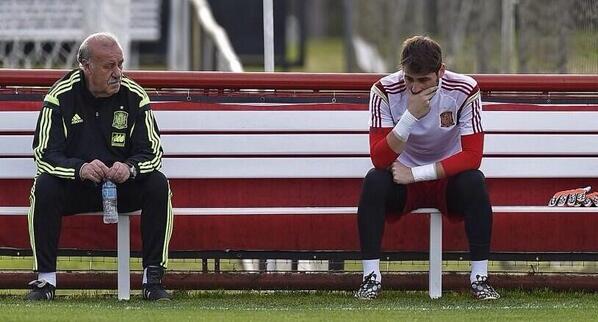 ActuFoot_'s tweet photo. Iker Casillas a concédé plus de buts (6) que d'arrêts qu'il n'a effectués (5) dans cette Coupe du Monde 2014 ! http://t.co/7R7bGhHn6C