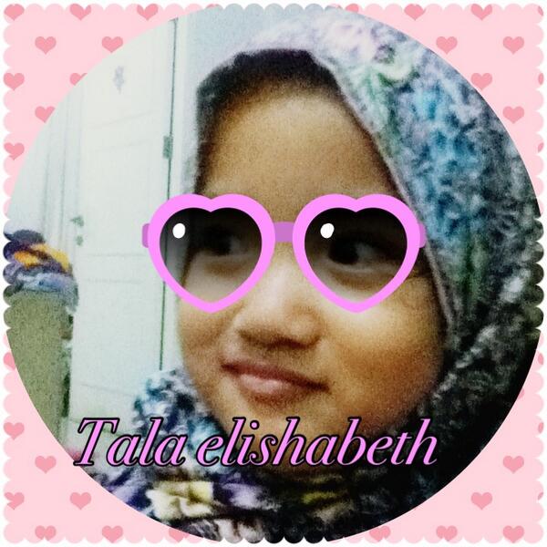 sister_han's tweet photo. Hahaha Tala love selfie yah,so cute http://t.co/c70mJG6GnS