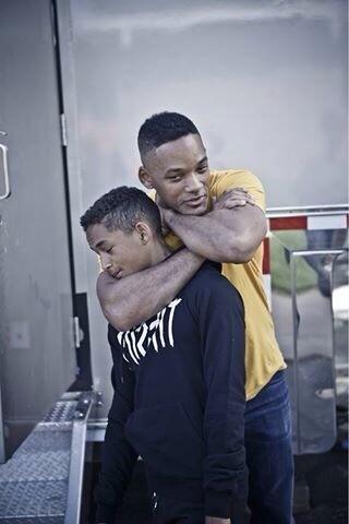 sister_han's tweet photo. Will Smith &amp; jaden Smith http://t.co/b7BhUVbIot