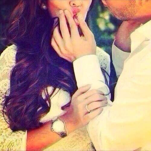 RegleDeFilles's tweet photo. Les filles avec des grosses joues ont l'habitude de ça : http://t.co/bbecFduHjt