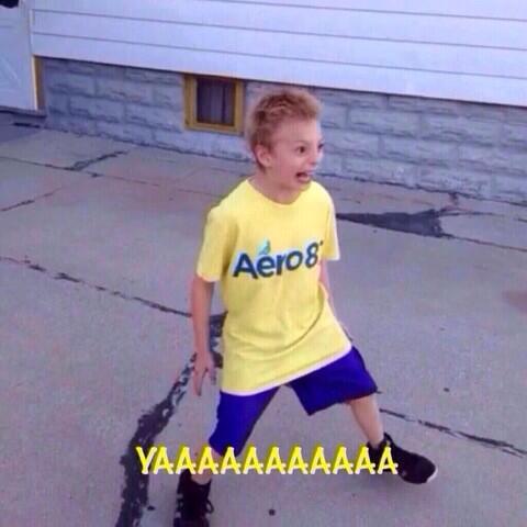 ILoveWeed_Daily's tweet photo. When friends ask if I want to smoke http://t.co/BFl490WQOD