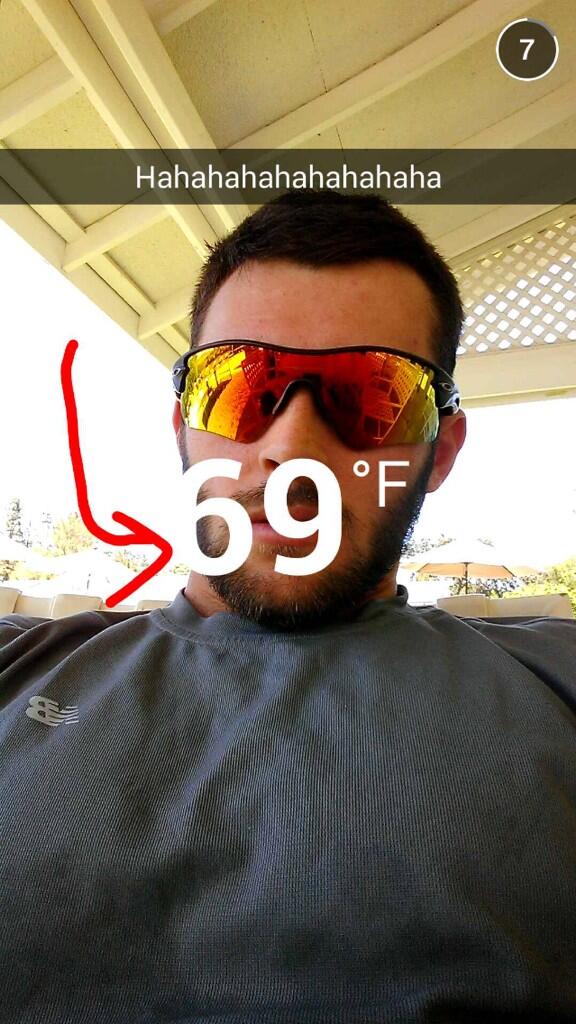 bowespics's tweet photo. Hehe #69 http://t.co/Y7G0DeMxdC