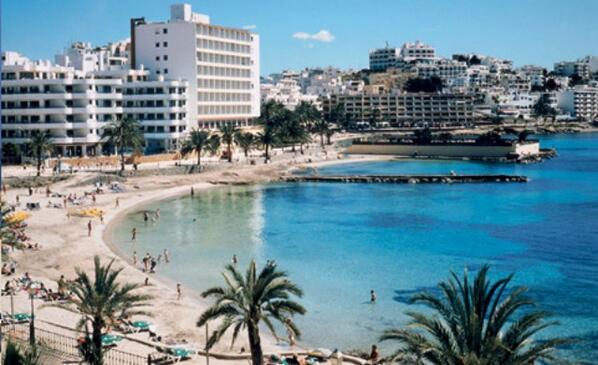 ElisaaxR's tweet photo. Zoveel zin in Ibiza😍 http://t.co/iMr29tRWVX