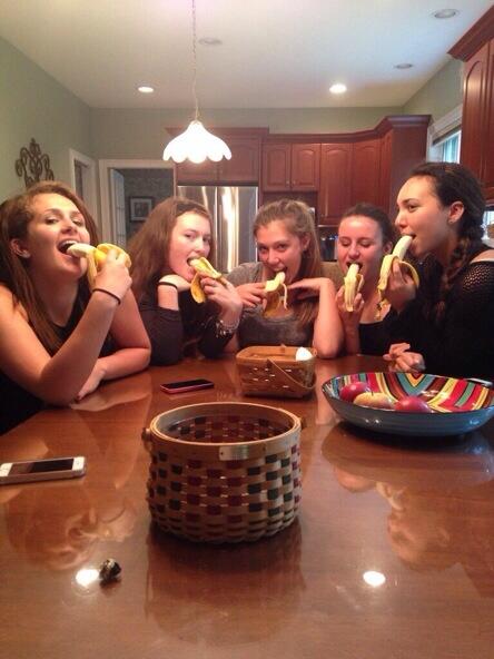 ahsbananas's tweet photo. Friggin freshmen can't resist the K #potassiumpunks http://t.co/ilddRaeypq