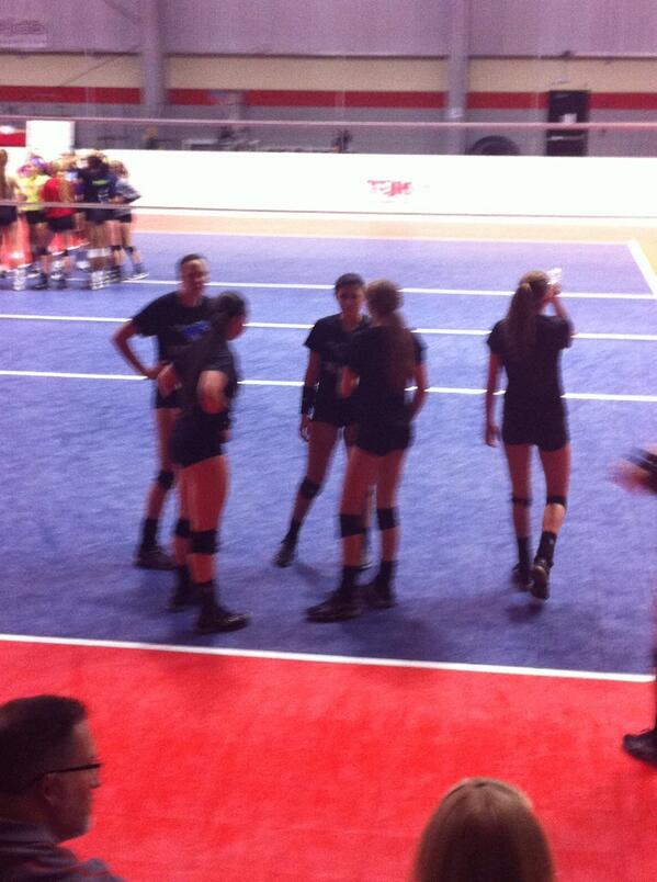 grapevinevb's tweet photo. Good job. Summer league at Tejas. #learnworkcommit http://t.co/NdLPPVkwqR