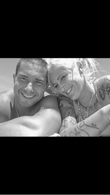 Beach time with the boo http://t.co/w0tMqWej4Q