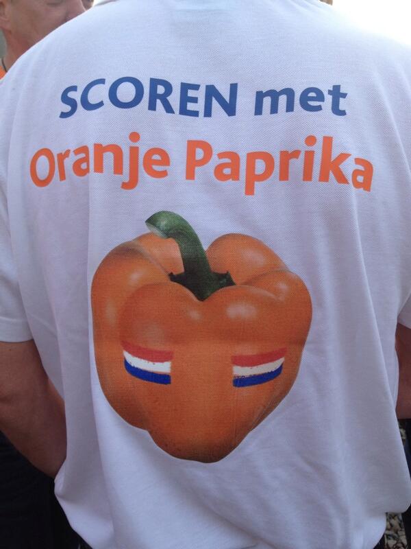Ook <a href="/zwingrow/">zwingrow</a> is van de #oranje #paprika partij! #wk2014brasil 👍
