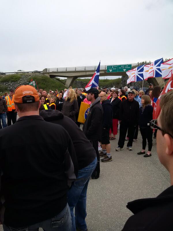 Andrew_Parsons1's tweet image. Large crowd on hand to protest Fed Govt/Marine Atlantic decision to reduce service to the province. #enoughisenough