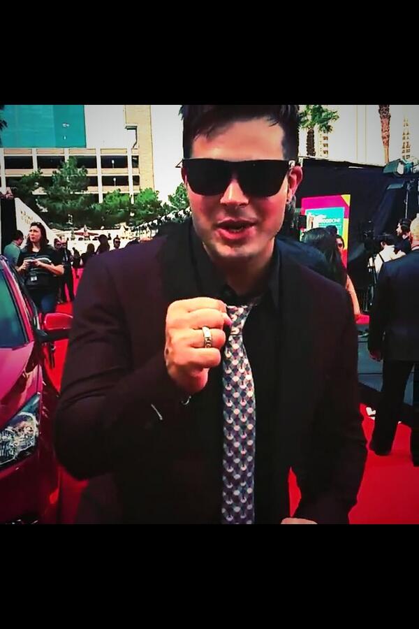 diinaxo's tweet image. #wowwednesday @codylongo 😍 #ily #coder4ever  ❤️