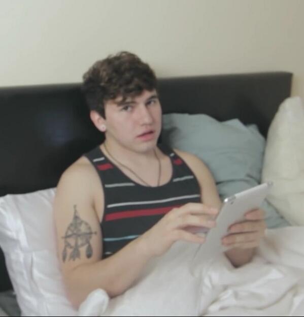 relatablejc's tweet image. when someone says "hey can I use ur phone" and ur like