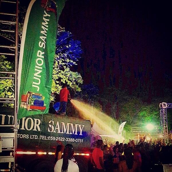 JuniorSammyGrp's tweet photo. Be on the look out for the Junior Sammy Group water trucks tonight at Life in Color. #JUSAMCO #SMS #JuniorSammy http://t.co/Cy9VHrTdsL