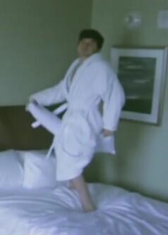 relatablejc's tweet image. when ur home alone