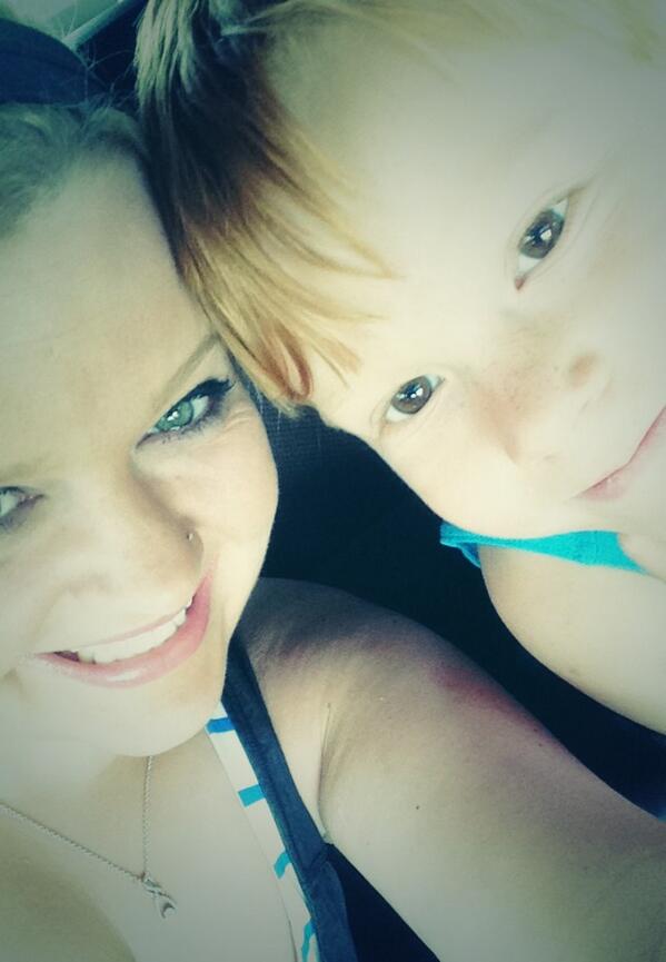 Sassiecassie_27's tweet image. My little man! #loveyou #calgarybound