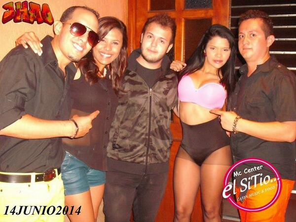 mccenterpool's tweet photo. "@JoseCostaSousa: JHAO¡ con #LaMejorRumba en El Sitio @mccenterpool http://t.co/PMrHRvZGIe" @JHAO_VEN @AnthonyRPineda @paolajabimar