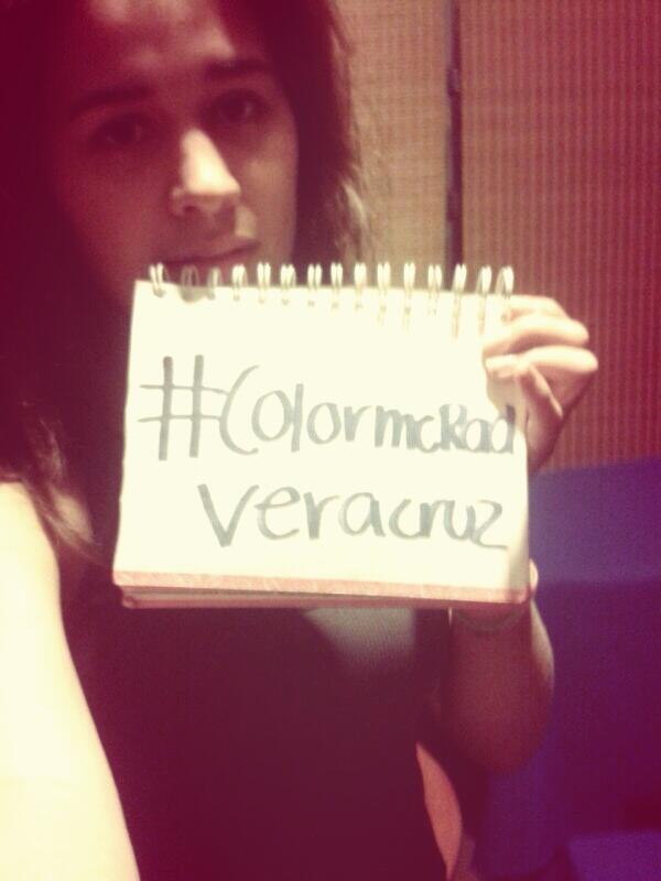 Sheerlafar's tweet photo. Yo quiero ir al #ColorMeRadVeracruz 💚💜🙋❤️💙 http://t.co/u3K3wdOBW2