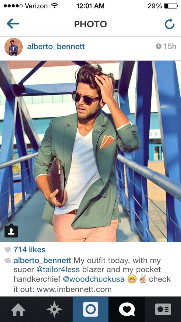 KateJDesign's tweet image. Boys, if you wear a wood pocket square you'll turn into a Spanish god