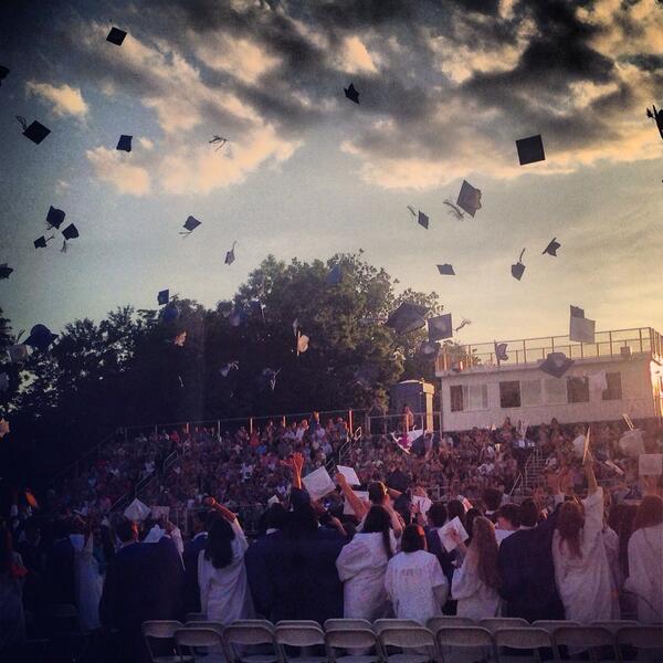 FLHSGirlsSoccer's tweet photo. Congrats class of 2014!🎓 http://t.co/ste8hReUHd