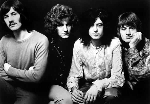 Vorterix's tweet photo. Vamos con Zeppelin??????? DJ. http://t.co/Fxiyyvxnl7
