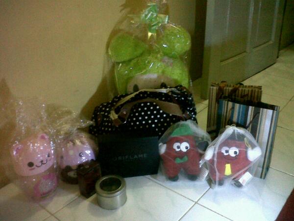 Tks utk smua kado2 ya,,({}), ♥ ☺