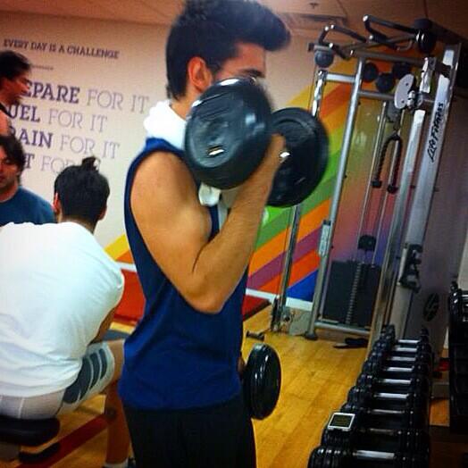 piero_barone's tweet photo. Workout makes me feel sooooo good💪 http://t.co/7KfUETGzRp