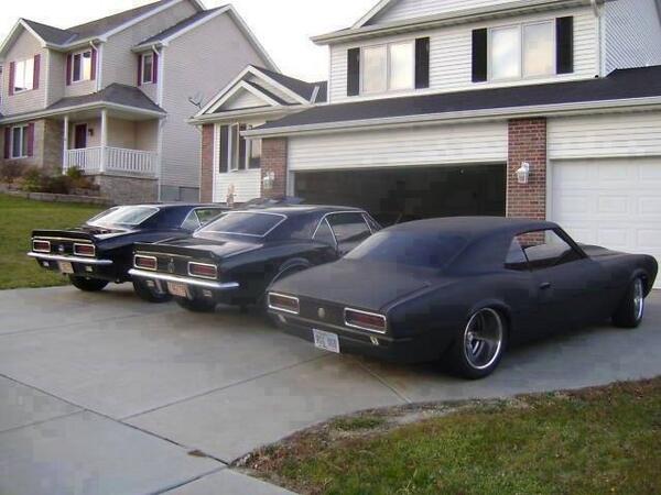 DreamMuscleCars's tweet photo. RETWEET if you'd love to see this in your driveway! #DreamMuscleCars http://t.co/hSPkERFVpP