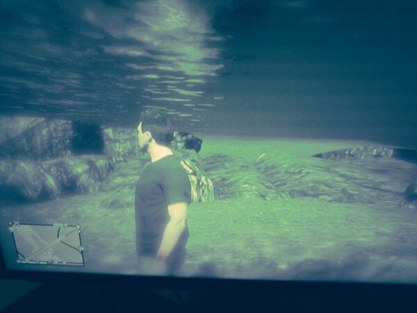 jake13feb200's tweet photo. @RockstarGames so this happened http://t.co/kkqwgQ31d7