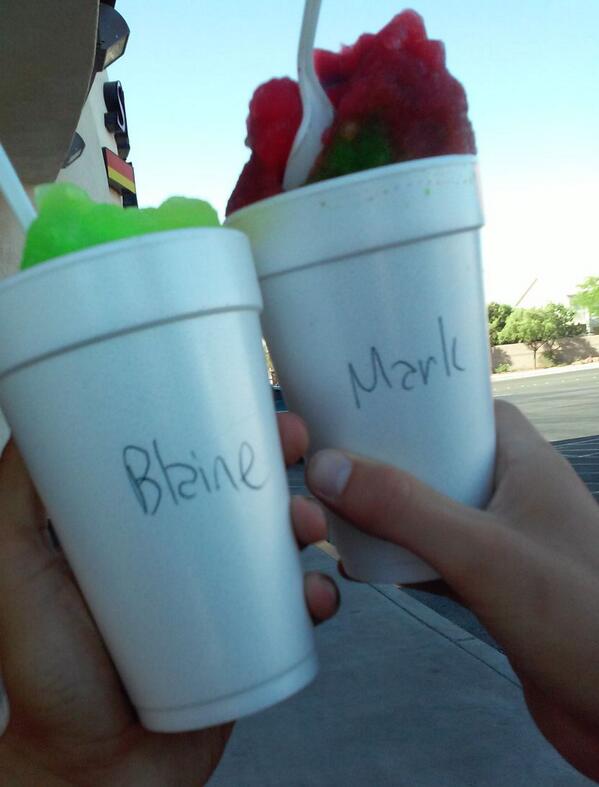 GVTrackNField's tweet photo. Went to get purple penguin with my bud http://t.co/0jDnC2zIX5