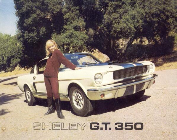 MiPanCookware's tweet photo. Great design loved by #mipan the Shelby GT 350 #throwbackthursday http://t.co/dJBlqOXowb