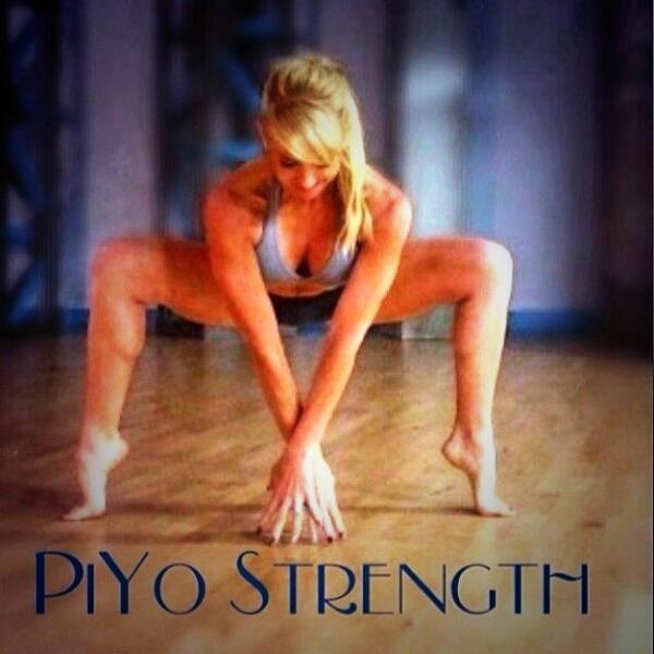 TheLuisDRivera's tweet image. My #wcw is @ChaleneJohnson #strongisthenewsexy #sorryBret #notsorry #PiYo #summit