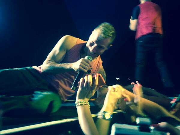 JaimeB777's tweet photo. Amazing @backstreetboys concert tonight!!!!! Best part was @brian_littrell clearing the 14' Pit jump!! WOW! http://t.co/LzBmdpB7IC