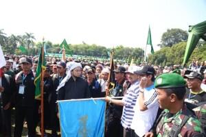 wartametropolis's tweet photo. Gus Ipul lepas 3.789 peserta napak tilas lintas Kabupaten Bondowoso-Situbondo, http://t.co/PJuuxROAZd http://t.co/Igt155fjLc