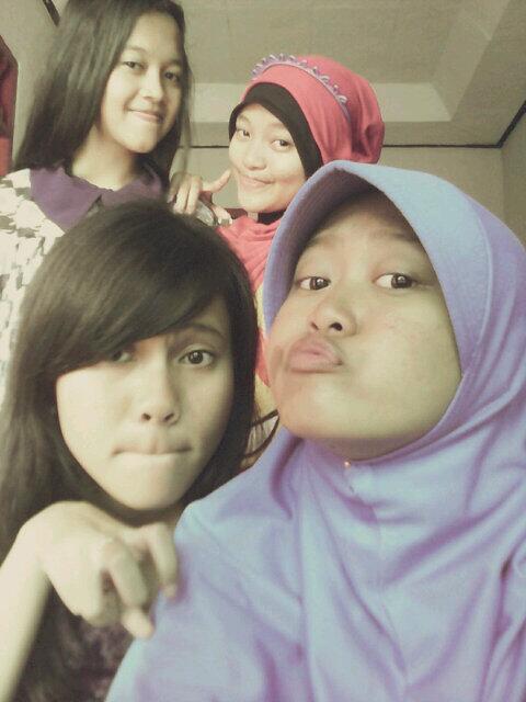 Ultah <a href="/tyastiwiw/">PraTiwi </a> {}