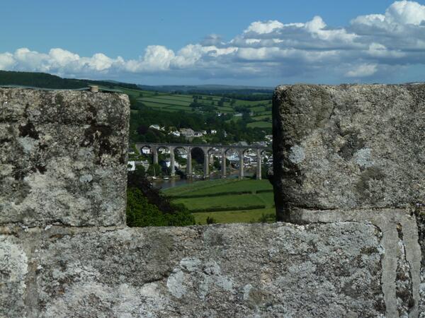 CoteheleNT's tweet image. What a gorgeous day to climb to the roof and see this view for yourself. Cotehele Unlocked TODAY 11am-4pm!