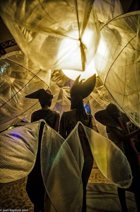 SRK installations on Alien Cartoon Fashion Show &amp; Art Performance - Dakar in 2244 #Sellyrabykane #colette #dakar