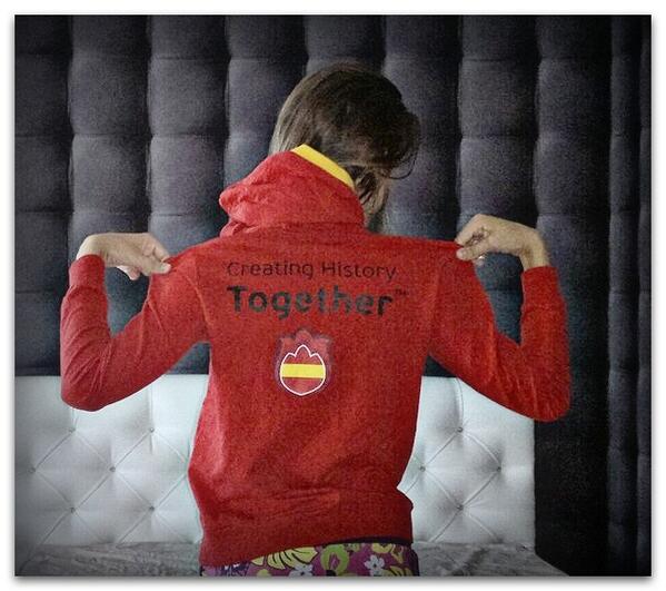 AlinShevchenko's tweet photo. Despite all the mistakes,we are with you.Forever. #Spain #ЧМ2014 #ИспанияЧили @CasillasWorld @SergioRamos @XabiAlonso http://t.co/y1VtulDDD0
