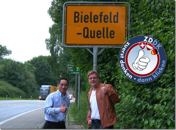 blfld's tweet photo. Wow, MimiKama hat sich aber mal so richtig Mühe gegeben :)
http://t.co/NyIbLgYBfQ http://t.co/qE2wEmpIqm