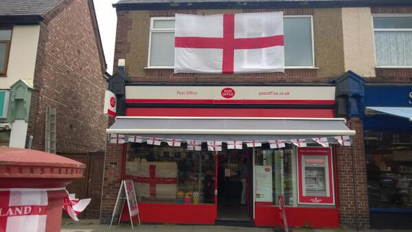 HigherBebPO's tweet photo. Come on ENGLAND!!!#HearUsRoar @England #ENG #patrioticpostie http://t.co/0jyfzzNUbL