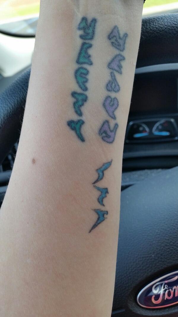 PirateJeni's tweet image. @NerdettePodcast my #nerdconfession.  My bullmastiffs have  #Klingon names.  Their names are tattooed on my arm.