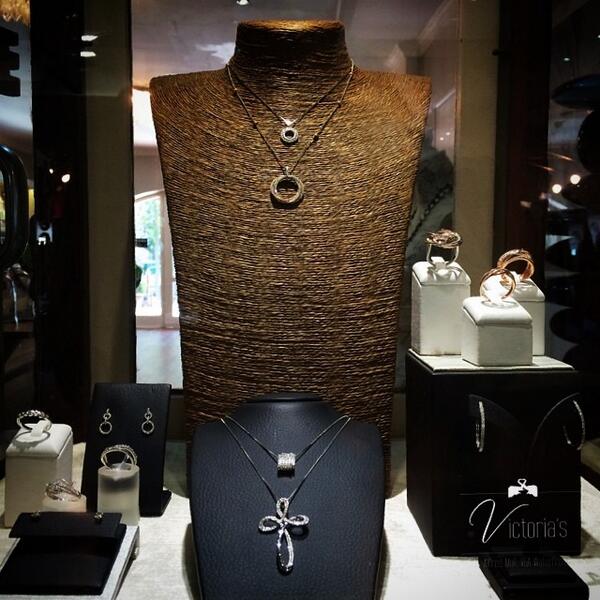 VictoriaGems's tweet photo. Just added new #diamond pieces! Hints of Rose Gold warm up the winter months! @vandawaterfront #capetown #jewelle... http://t.co/nfIugbolEU