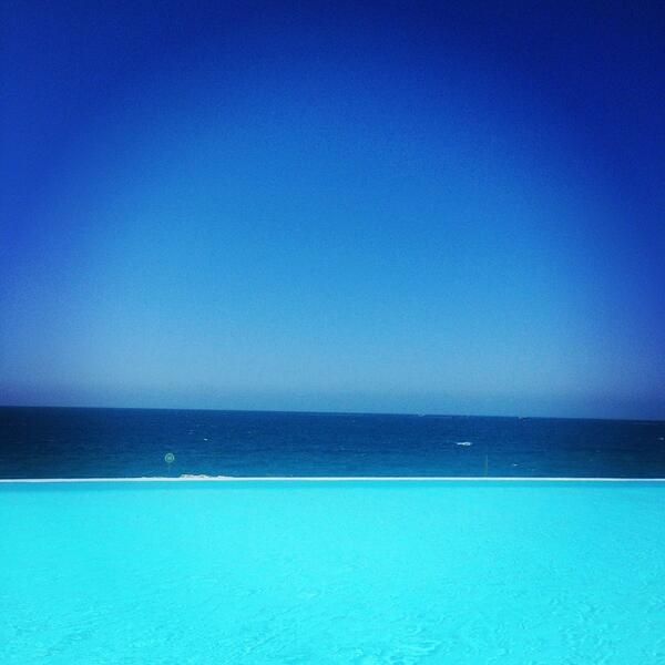 ppp_jo's tweet photo. Today's fave colour 💙 http://t.co/dcCi8p5Fak