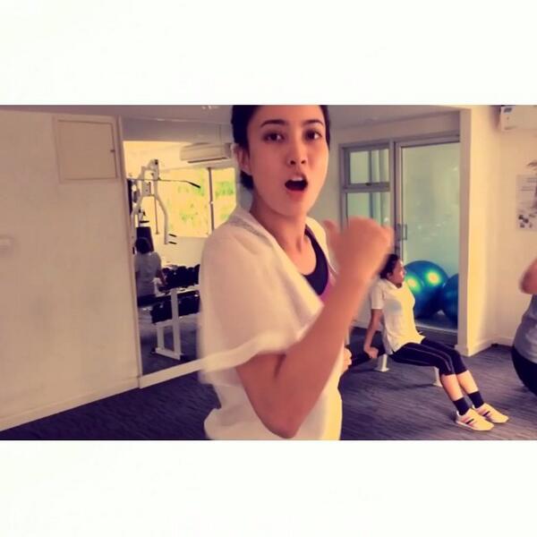 taewntp_both's tweet image. บุกมาถึงห้องตั้งแต่7โมงเช้านี่จะ10โมงละ... ฟิตเวอร์น้องรัก เลิฟยู #bowgym (เป็นคลิปวิดีโอดูได้ที่ ig : bow_benjawan )