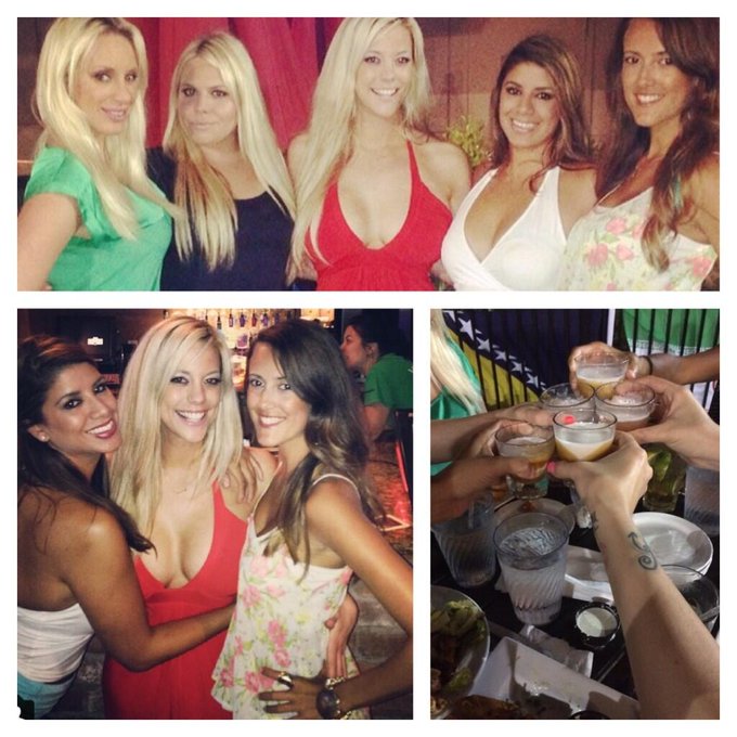 Besides nursing this hangover I plan on doing absolutely nothing until this evening awesome girls night<a href="/tag/mood"class="tags"><span>#mood</span></a>