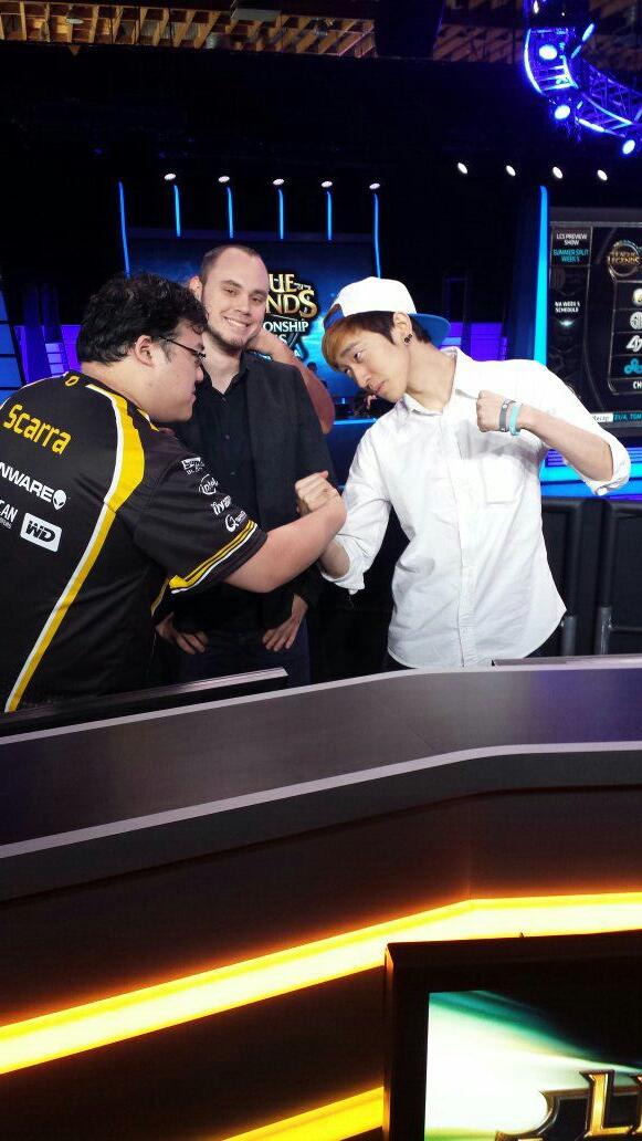 esports_kobe's tweet image. Its official, @dscarra and @Locodoco shake on the bowl-cut bet for the upcoming DIG vs TSM game!
