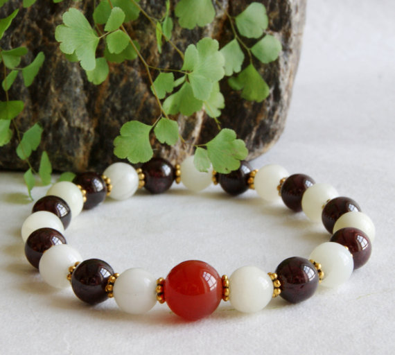 indrasnetDK1's tweet photo. Auspicious deeply spiritual mala for #yoga #meditation. http://t.co/ZqLccN7myZ http://t.co/1vqfDt8wtu