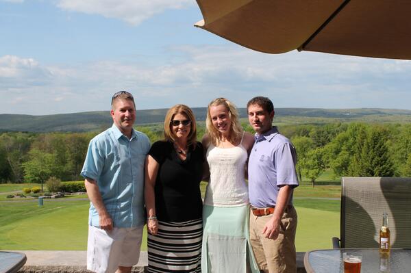 ElmhurstCC1929's tweet photo. Margaritaville was a blast !! http://t.co/L5NCZ3c8LB