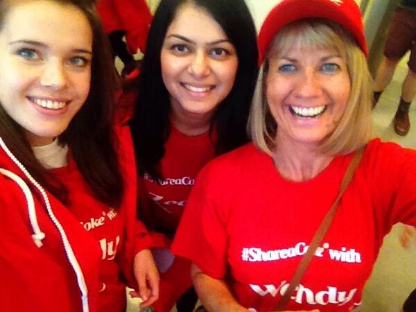 PhillySweetnam's tweet photo. #shareacoke #wimpolest TEAM COVENT GARDEN to win! http://t.co/QMsAsQdJrE