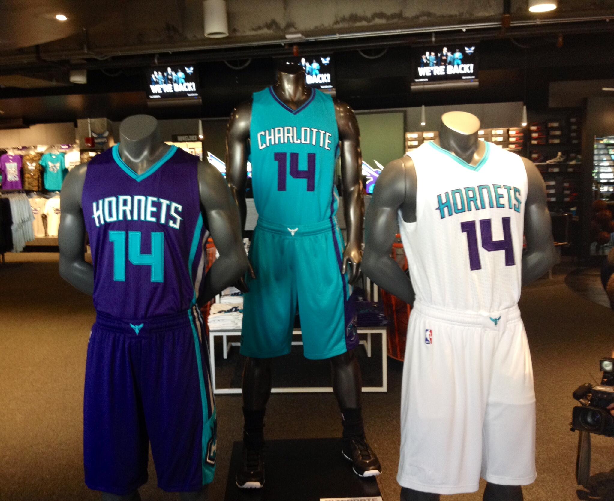 BqgRnj4CMAAzLPK.jpg:large